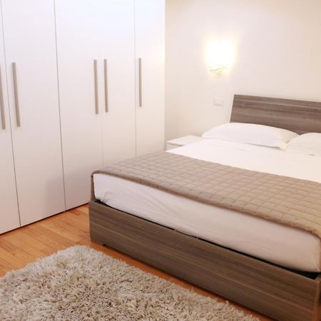 Appartement Locazione Turistica Aquila 3 à Vérone Extérieur photo