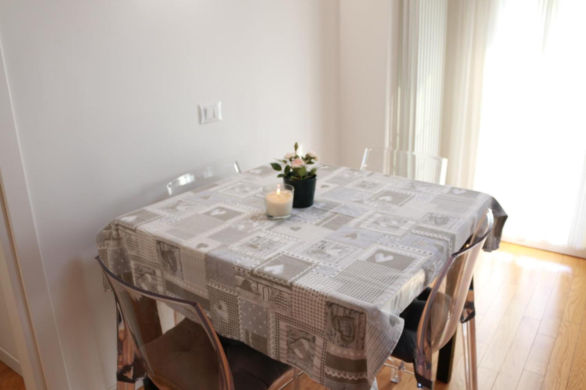 Appartement Locazione Turistica Aquila 3 à Vérone Extérieur photo